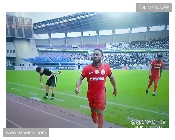 中超联赛精彩对决上港迎战建业直播全程回顾与精彩瞬间分析