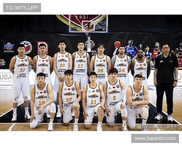 任骏飞带领球队奋勇拼搏展现篮球精神赢得球迷热烈支持与期待