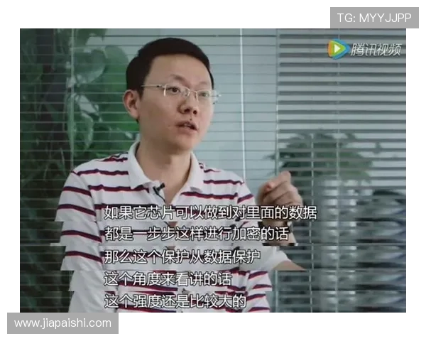 头盔哥与李文峻的巅峰对决谁能在这场较量中胜出