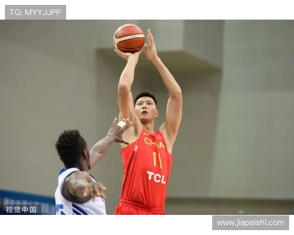 易建联：从篮球场上的传奇到社会责任的践行者，见证中国篮球的辉煌与未来