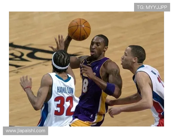 湖人队与活塞队加时赛激战回顾球迷心潮澎湃的精彩瞬间 湖人队与活塞队加时赛激战回顾球迷心潮澎湃的精彩瞬间