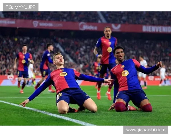 莱万转投巴萨引发拜仁球迷愤怒声讨称其忘恩负义