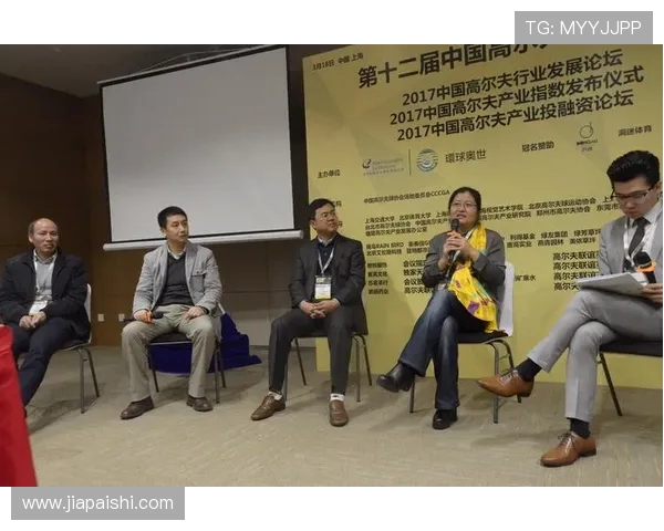 李强的足球人生深度对话：从球场到人生的启示与成长之路